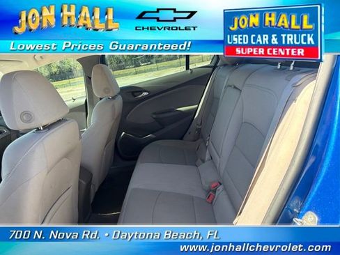 Used 2016 Chevrolet Cruze LT image 18
