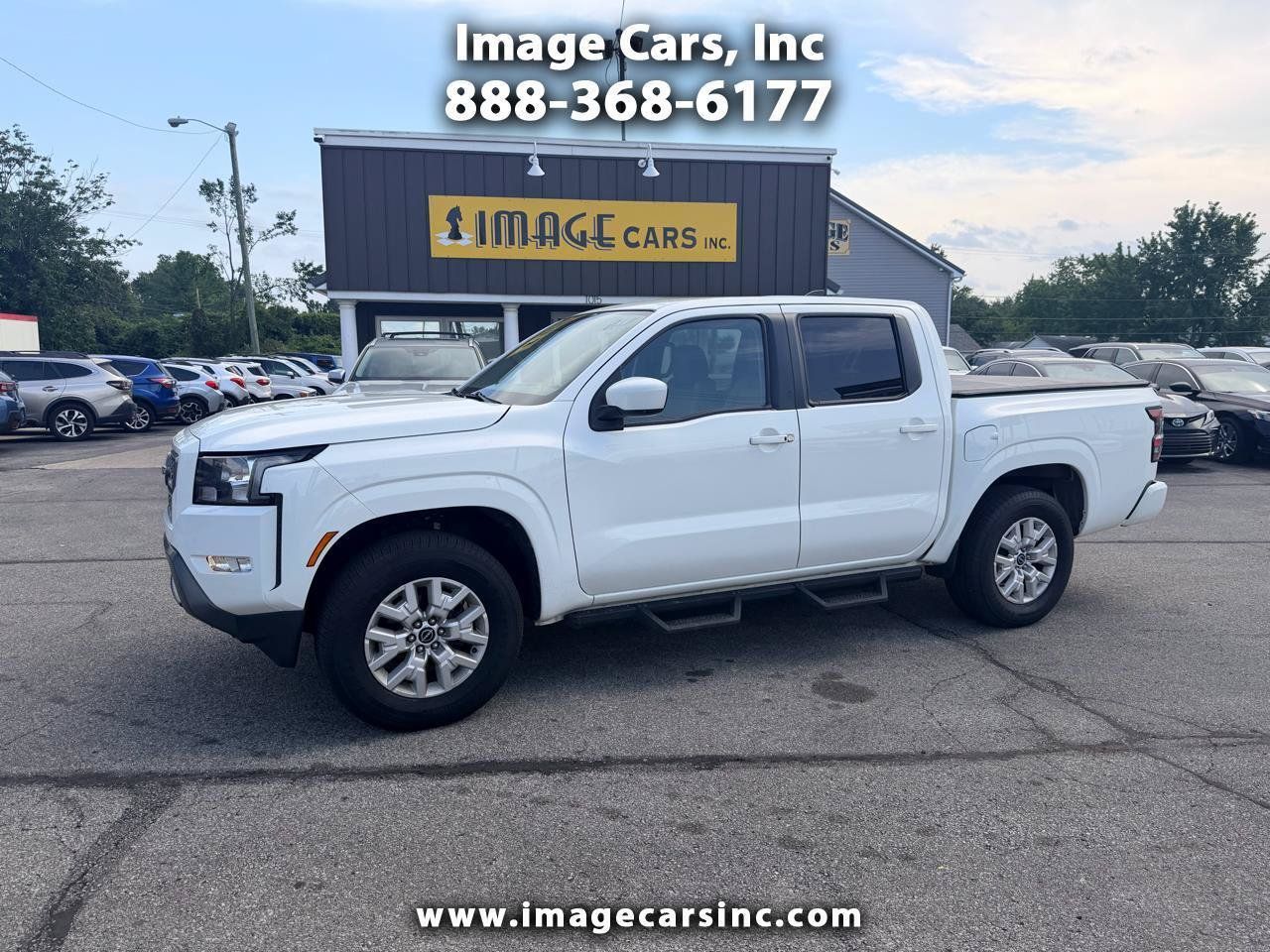 Used 2022 Nissan Frontier SV AWD/4WD image 1