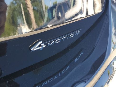 New 2026 Volkswagen Tiguan SEL R-Line AWD/4WD image 7
