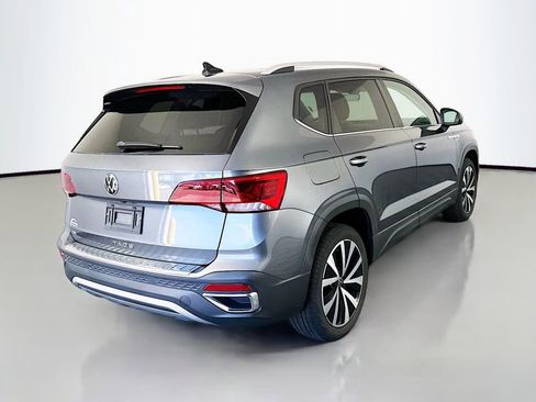 Used 2022 Volkswagen Taos SE image 7