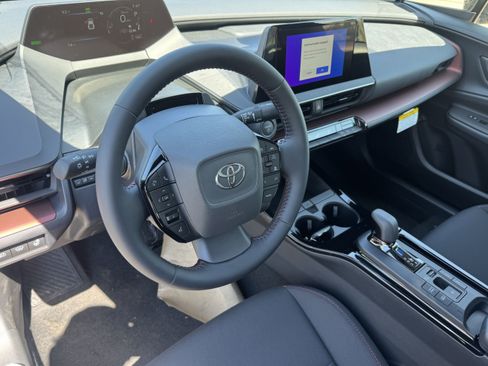 New 2026 Toyota Prius Plug-In Hybrid FWD image 9