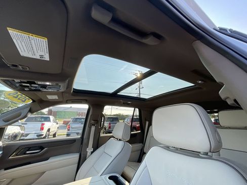 Certified 2026 GMC Yukon Denali w/ Sun & Power Step Package AWD/4WD image 19