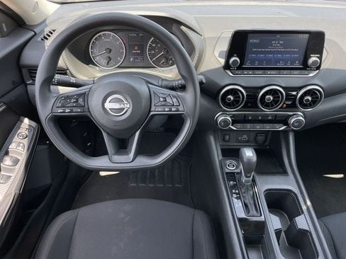 Used 2025 Nissan Sentra S FWD image 10