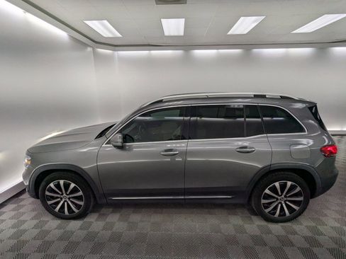 Used 2022 Mercedes-Benz GLB 250 4MATIC image 2