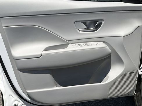 New 2026 Hyundai Kona Limited FWD image 11