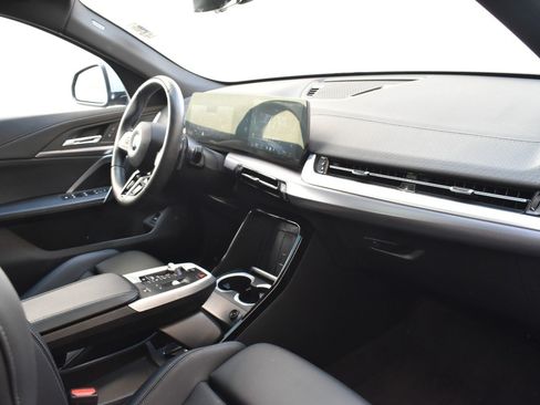 Used 2026 BMW X2 xDrive28i AWD/4WD image 19