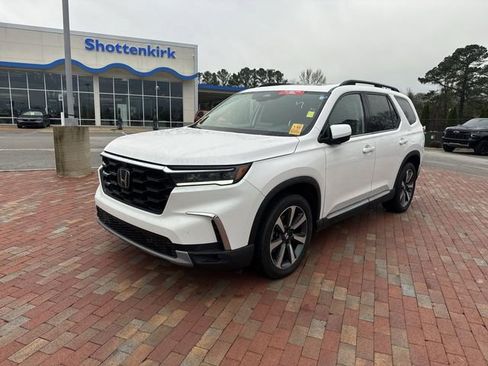 Certified 2023 Honda Pilot Elite image 1