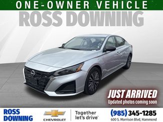 Used 2024 Nissan Altima 2.5 SV video 1