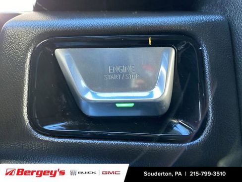 Certified 2025 GMC Yukon XL Denali image 20