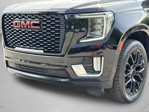 Used 2022 GMC Yukon Denali AWD/4WD image 32
