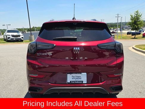 Used 2025 Buick Encore GX Avenir w/ Avenir Technology Package AWD/4WD image 4