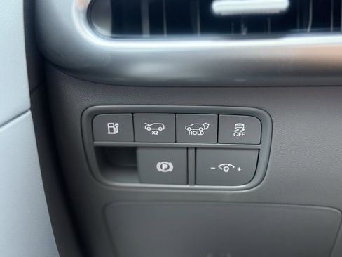 New 2026 Hyundai Ioniq 9 SEL image 30