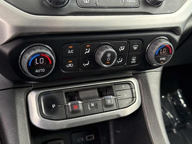 Used 2022 GMC Acadia SLE w/ Driver Convenience Package FWD image 21