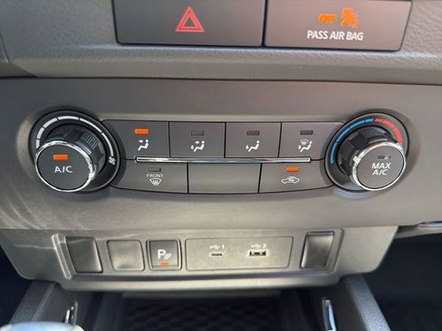 Used 2023 Nissan Frontier SV w/ Midnight Edition Package AWD/4WD image 27