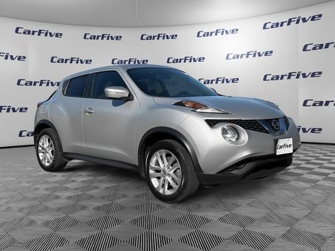 Used 2016 Nissan Juke SV w/ Cold Weather Package image 8