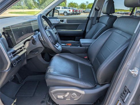 Used 2025 Hyundai Santa Fe Limited FWD image 10