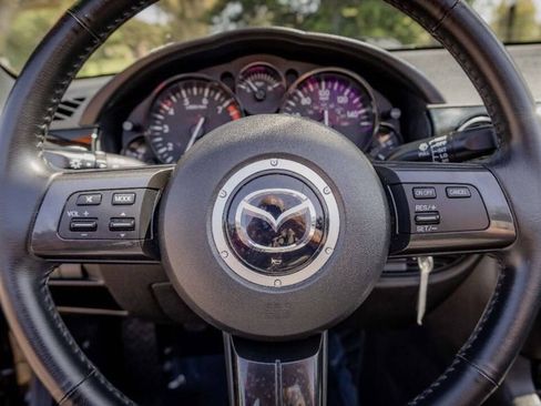 Used 2014 MAZDA MX-5 Miata Club image 44