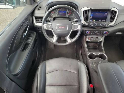Certified 2024 GMC Terrain SLT FWD image 20