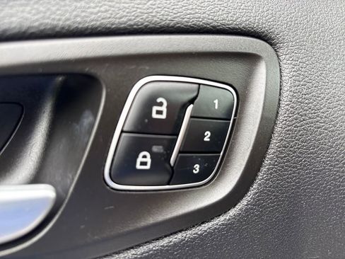 Used 2018 Ford Escape Titanium w/ Ford Safe & Smart Package AWD/4WD image 14
