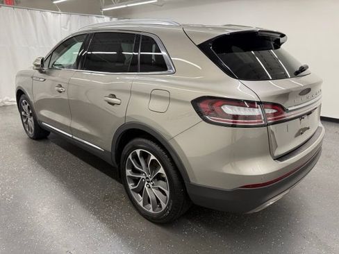 Used 2023 Lincoln Nautilus Reserve AWD/4WD image 4