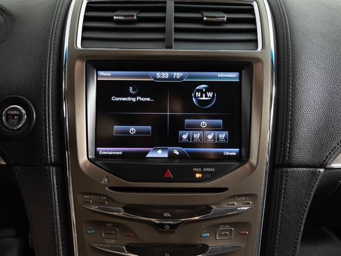 Used 2013 Lincoln MKX AWD image 34