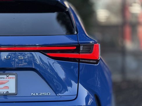 Used 2023 Lexus NX 250 250 Premium image 16