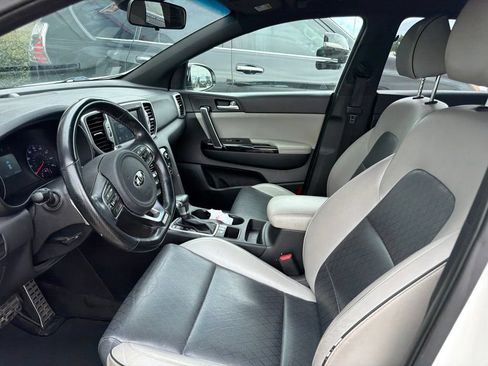 Used 2019 Kia Sportage EX w/ EX Sport Appearance Package FWD image 4