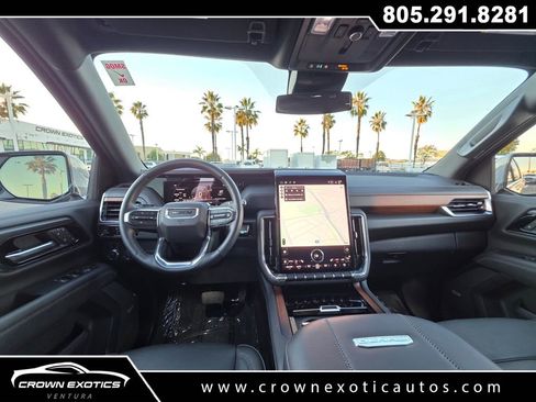 Used 2025 GMC Yukon XL Denali image 29