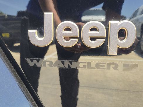 Used 2024 Jeep Wrangler Unlimited Rubicon 392 AWD/4WD image 9