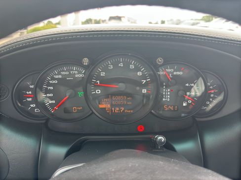 Used 2002 Porsche 911 Carrera RWD image 3