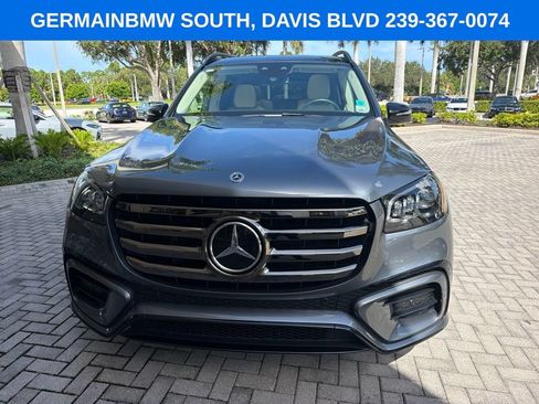 Used 2024 Mercedes-Benz GLS 450 4MATIC image 3