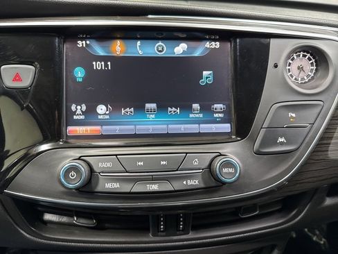 Used 2018 Buick Envision Premium image 18