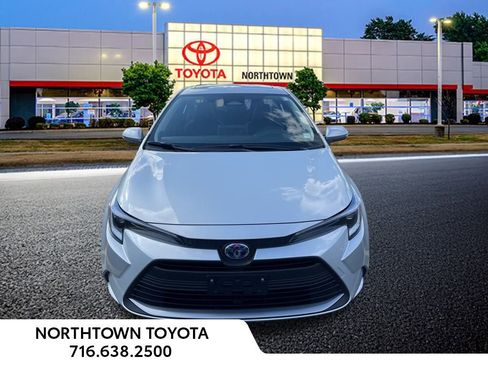 New 2025 Toyota Corolla XLE image 9