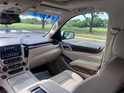 Used 2019 GMC Yukon Denali w/ Denali Ultimate Package RWD image 23