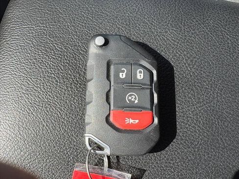 Used 2020 Jeep Gladiator Rubicon image 43