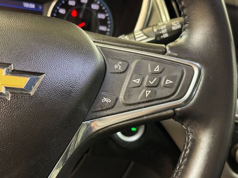 Used 2020 Chevrolet Equinox Premier image 36