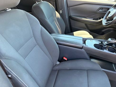 Certified 2024 Nissan Rogue S FWD image 11