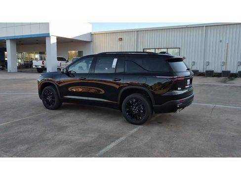 New 2026 Chevrolet Traverse LT w/ Midnight/Sport Edition image 6