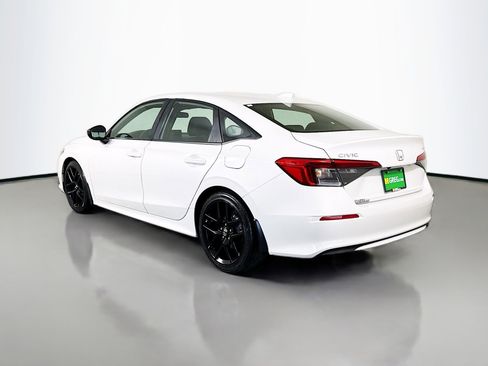 Used 2023 Honda Civic Sport image 7