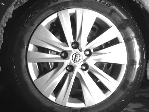 Used 2025 Nissan Sentra S FWD image 9