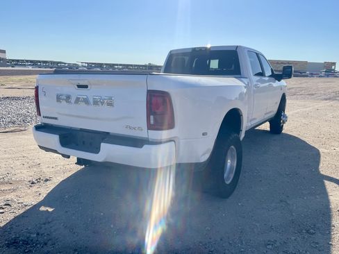 Used 2025 RAM 3500 Laramie AWD/4WD image 5