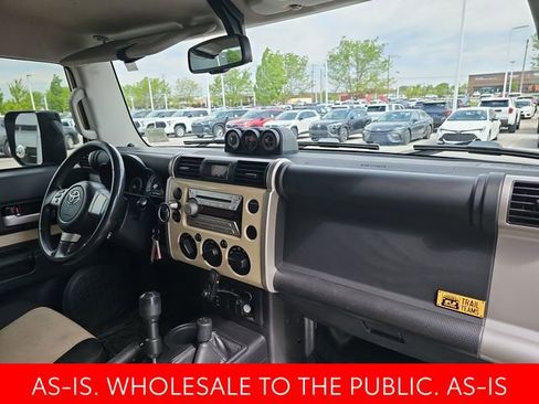 Used 2010 Toyota FJ Cruiser 4WD image 30