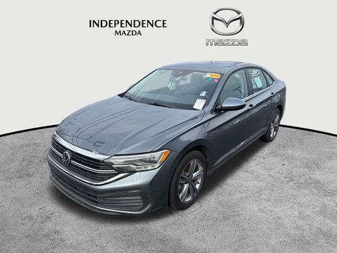 Used 2024 Volkswagen Jetta SE image 7