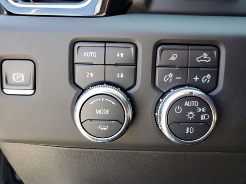 Used 2023 GMC Sierra 1500 Denali w/ Denali Reserve Package image 25