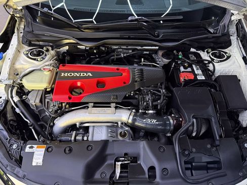 Used 2018 Honda Civic Type R image 25