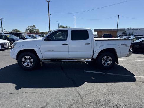 Used 2010 Toyota Tacoma 4x4 Double Cab image 6
