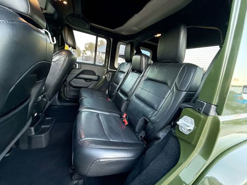 Used 2020 Jeep Wrangler Unlimited Sahara image 26