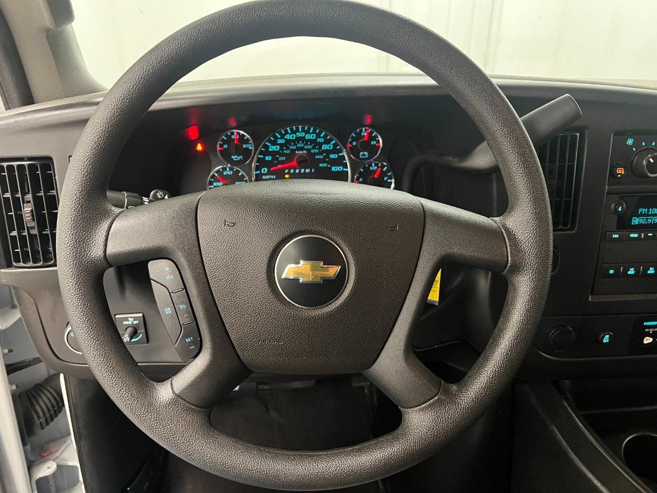 Used 2025 Chevrolet Express 3500 LT w/ LT Preferred Equipment Group RWD image 35