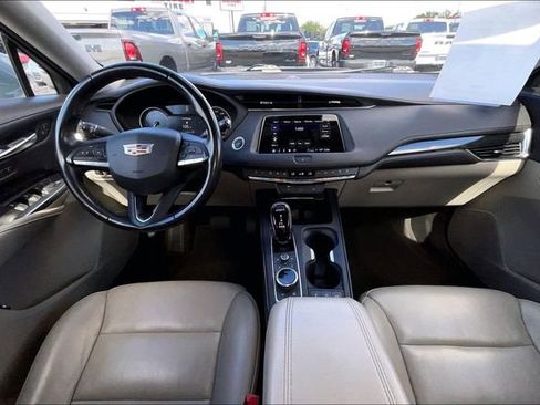 Used 2023 Cadillac XT4 Premium Luxury AWD/4WD image 15