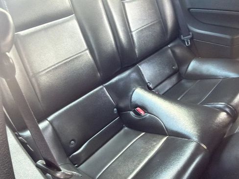 Used 2006 Ford Mustang Coupe RWD image 23